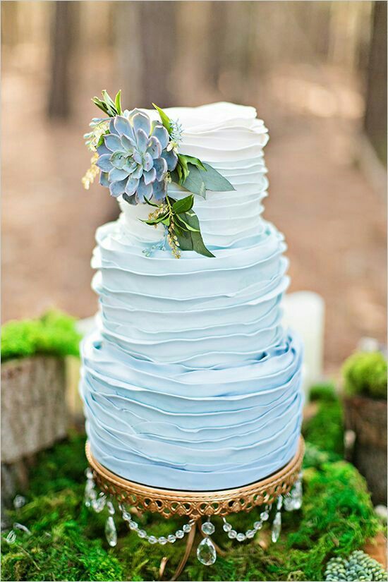 کیک تمام فوندات آبی آسمونی طرح موج
