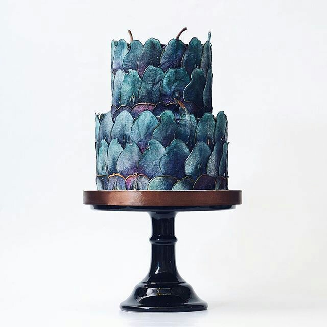 کیک تمام فوندانت با تزیین آبی
