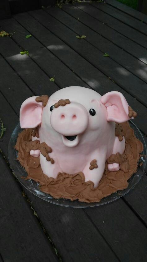 کیک تمام فوندانت مدل خوک صورتی